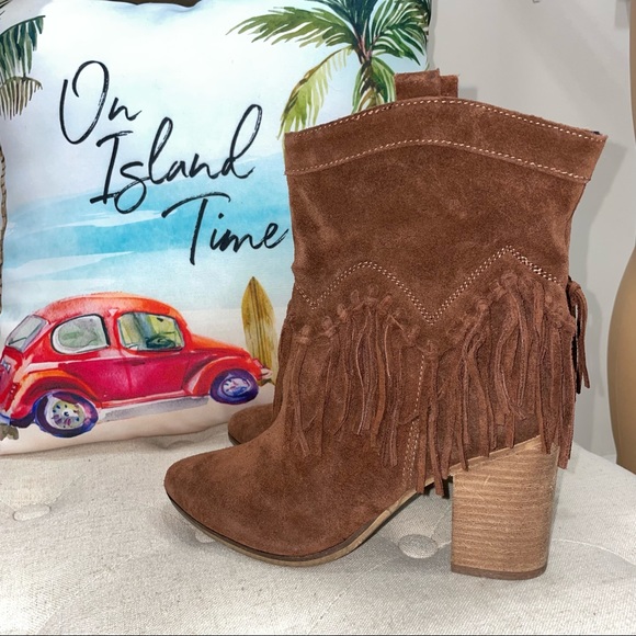 ALDO NWOB! Kycia Brown Fringe Ankle Boots Size 8.5 - Picture 2 of 9